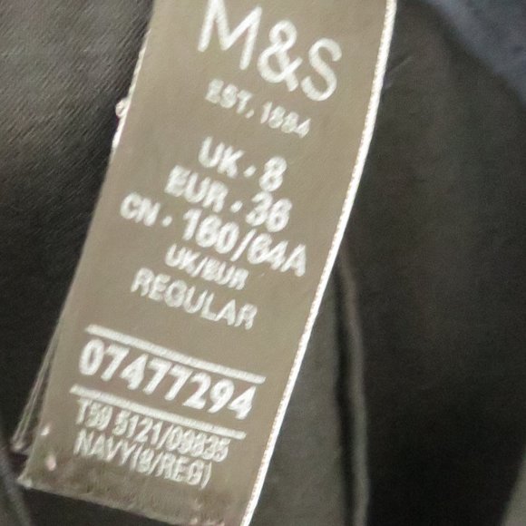 M&S Collection -'Mia' Navy cropped pants - Picture 14 of 15